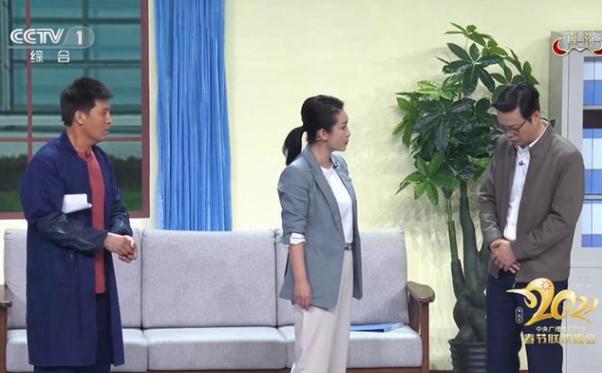 贾玲和岳云鹏的原名，贾玲胖成表情包