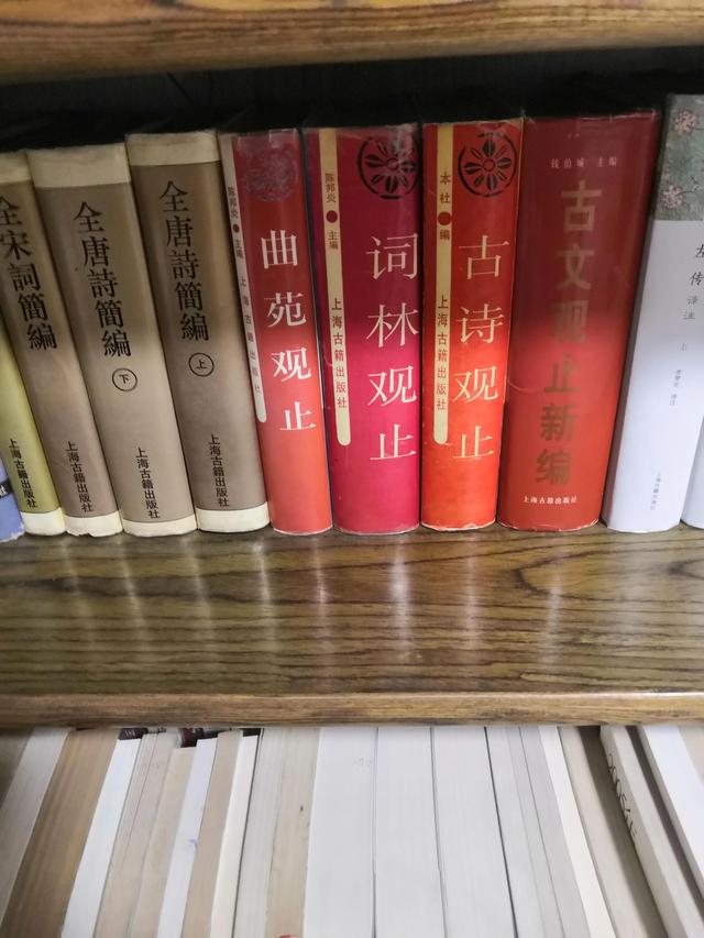 寻隐者不遇唐诗，寻隐者不遇唐诗30首（小学生必背古诗词<十>）