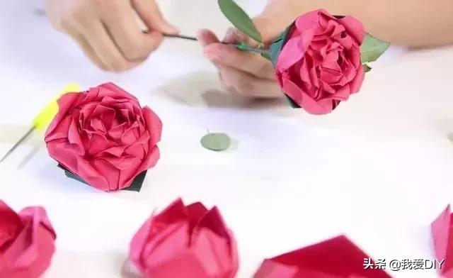 漂亮的玫瑰花图片，简单的又好看的手工玫瑰花（分享图片一漂亮迷人的玫瑰花）