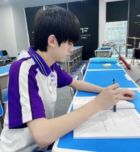 左航团队个人资料，左航在巴蜀迎来新队友