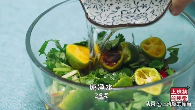 海南椰子鸡怎么炖，海南人这样炖鸡太清甜了