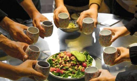 搞笑上联求下联大全，上联他大舅他二舅