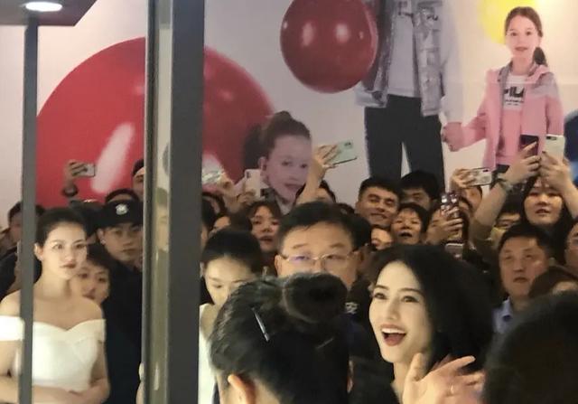 高圆圆还是大家心中的那个女神，高圆圆的婚姻是否真如表面那般幸福