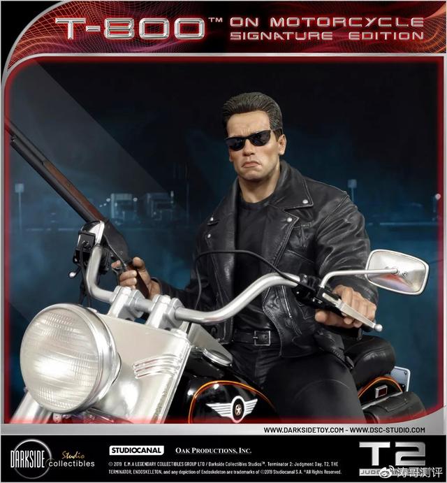 哈雷突破者同款摩托，4终结者雕像还带摩托