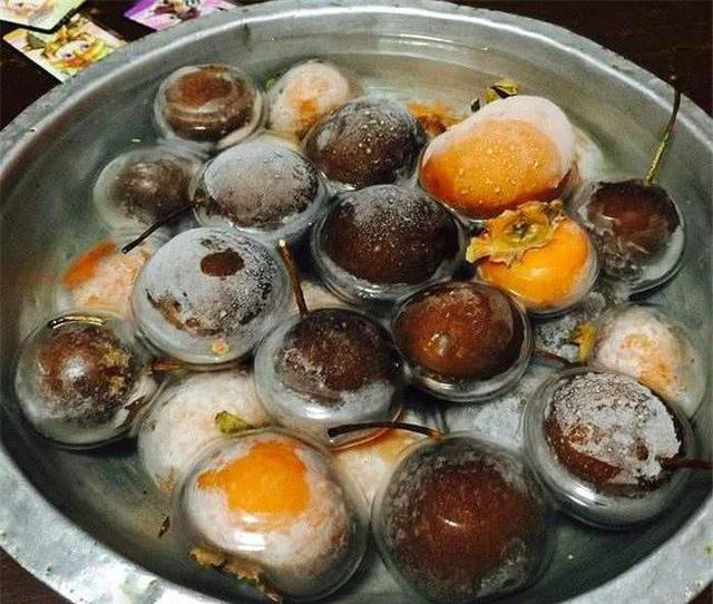 东北冻梨是什么梨，东北人吃的冻梨到底是个啥（细胞结构被破坏还是部分组织已变质）