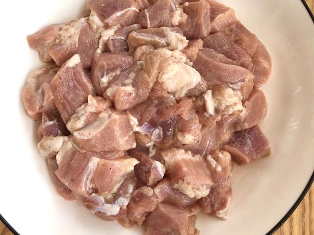 东北溜肉段的做法，东北溜肉段最正宗的做法（东北溜肉段：焦脆鲜香）