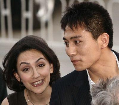 刘烨谢娜分别的缘由，刘烨在节目中送谢娜9999朵玫瑰