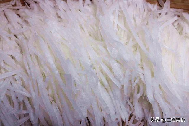 如何汆胡萝卜羊肉丸子，做萝卜汆羊肉丸子