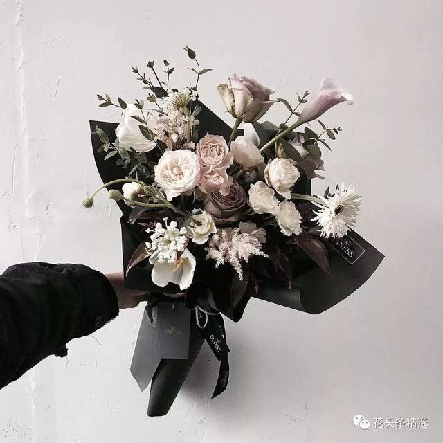 情人节该送男友什么情人节的花礼送这些，一定不会错！