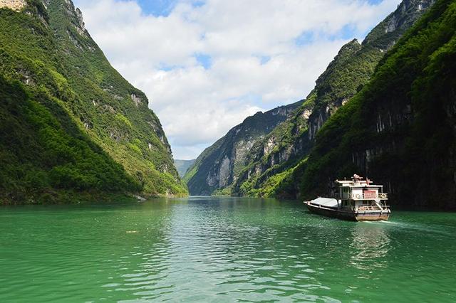 铜仁地区旅游景点有哪些，铜仁最美的10大景区