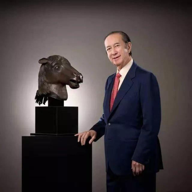 圆明园十二生肖兽首铜像牛首，马首回归圆明园