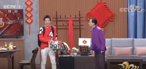 贾玲和岳云鹏的原名，贾玲胖成表情包