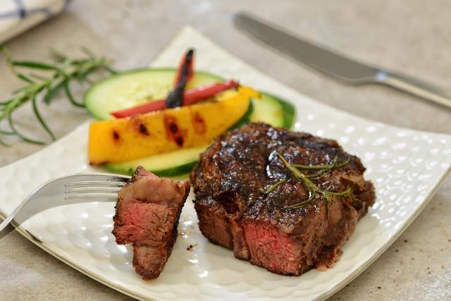 怎样煎牛排又嫩又好吃，怎么煎牛排才是最好吃的