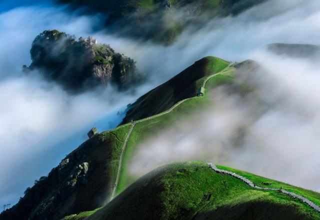 武功山旅游攻略，武功山旅游攻略一日游（江西武功山\u0026仙凤三宝亲子游记）