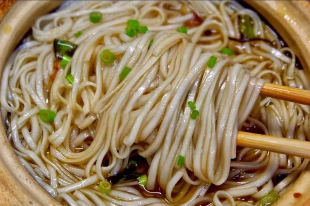 汤面怎么做好吃，9种非常好吃简单的汤面做法（简单又好吃的三种汤面做法）