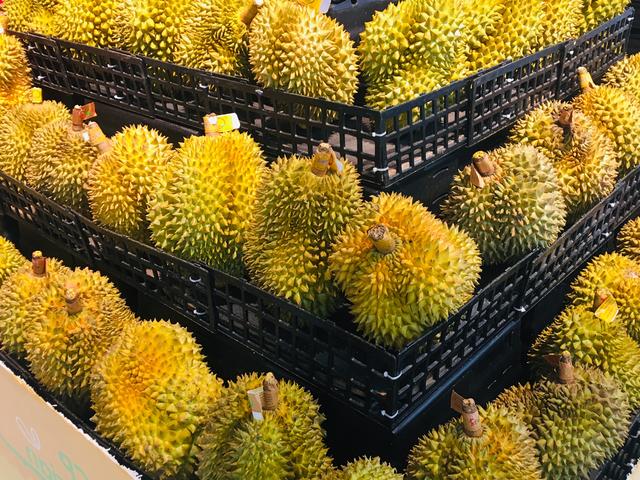 如何挑选一个大而好吃的榴莲，吃榴莲的旺季来了
