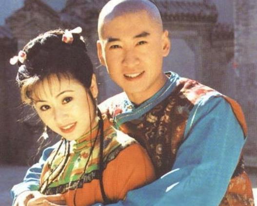 还珠格格尔康和紫薇谈星星看月亮，她才是还珠里有野心的大女主