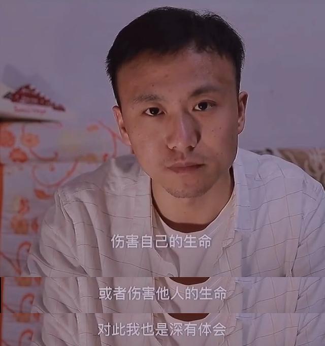 滑板鞋庞麦郎原版哪年的，我的滑板鞋原唱庞麦郎为何家徒四壁住砖房