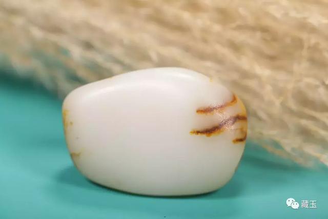 和田玉有什么特点，和田玉各种玉的特点（新疆和田玉的七大特点）