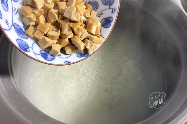 大米粥怎么熬好喝，怎么样煮出来的白粥更好喝