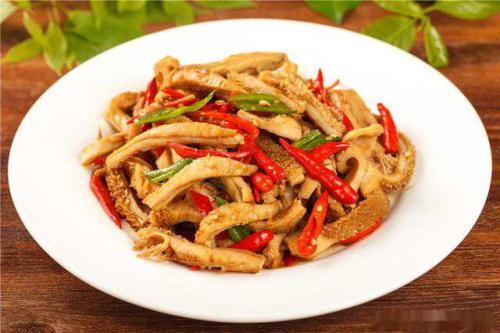 牛肚的家常做法，牛肚最简单做法（牛肚5种最好吃的做法）