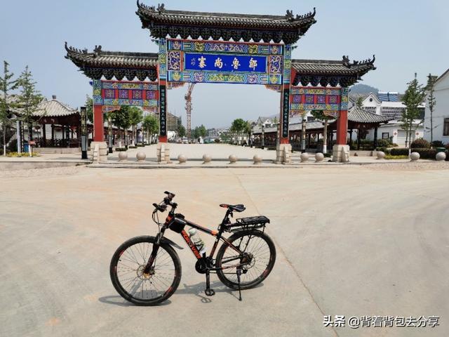 济宁旅游景点大全，济宁周围的旅游景点大全推荐一下（三孔、微山湖、两孟、水泊梁山……）