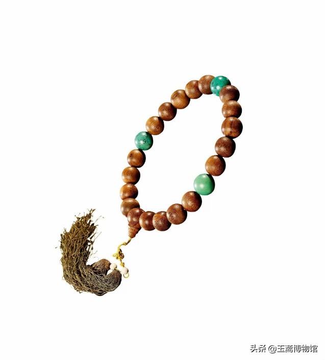 珍贵的绿色佛珠拍卖记录，没想到一串佛珠竟然卖到100万