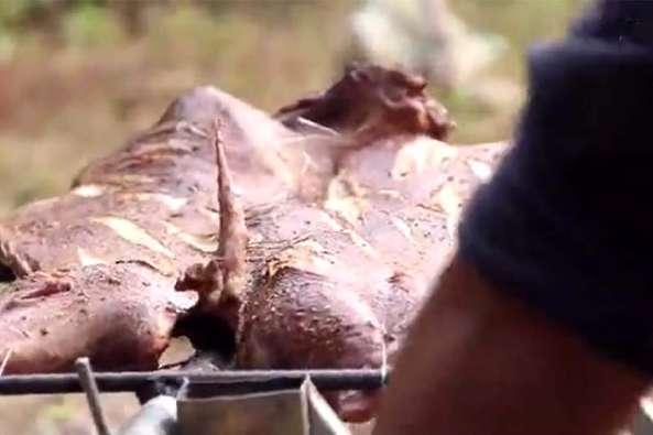 烤全羊腌制配料，正宗烤全羊外酥里嫩（原来最正宗的烤全羊是这样做出来的）