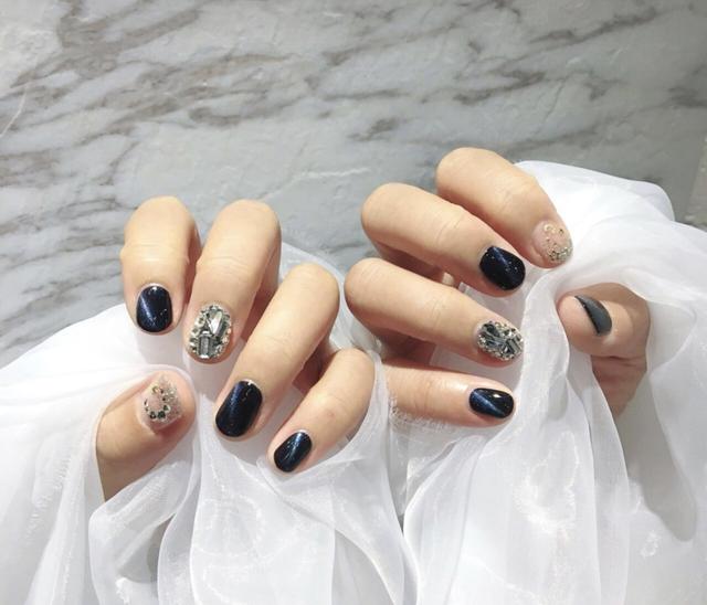 自然的猫眼美甲，超闪的猫眼美甲，美爆了！