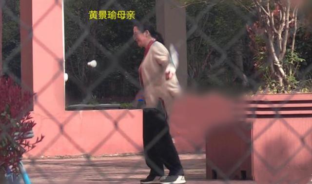 黄景瑜的家境怎么样，黄景瑜父母罕曝光（黄景瑜谈父母落泪）