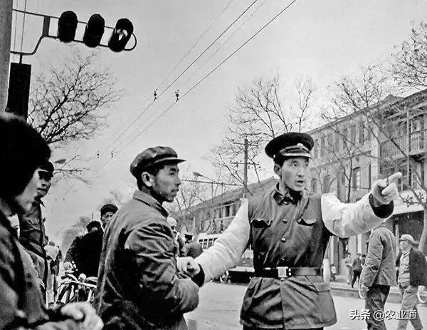 老歌经典大全80年代，盘点80年代经典老歌（80年代的那些老歌）