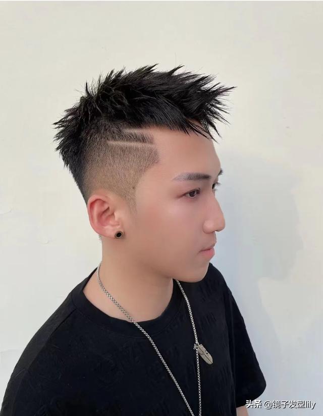 好看又符合学生标准的发型，13款很适合大学生的发型