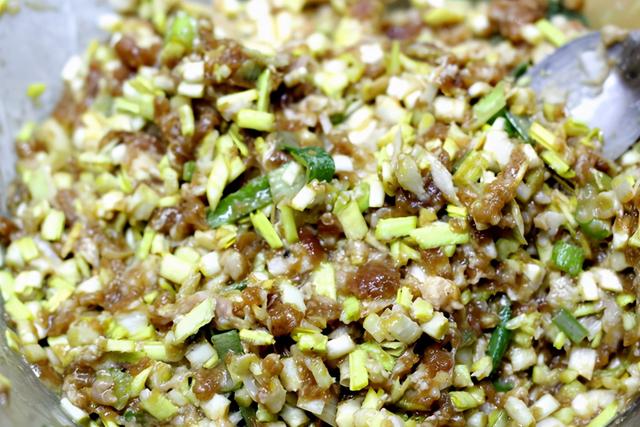 牛肉韭黄饺馅的最佳配方，拌牛肉馅牢记6个技巧