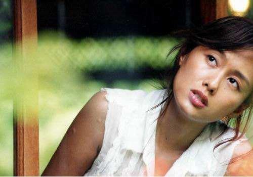 朱茵为何扮演紫霞仙子那么美，洒脱坚定一代女神朱茵