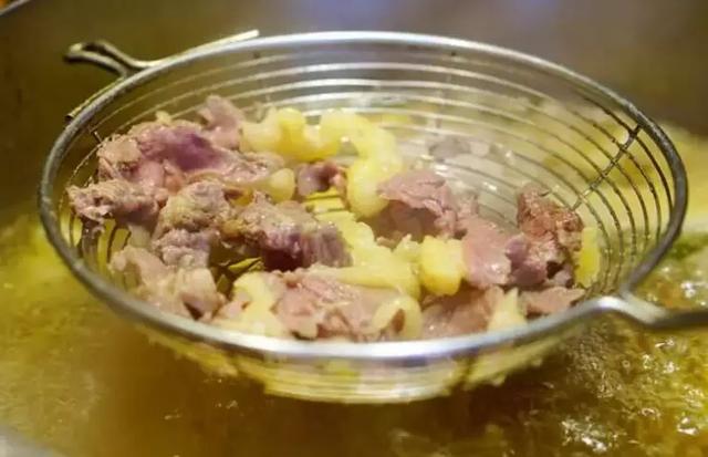 寻牛记鲜切潮汕牛肉火锅，汕头飞来的牛肉火锅