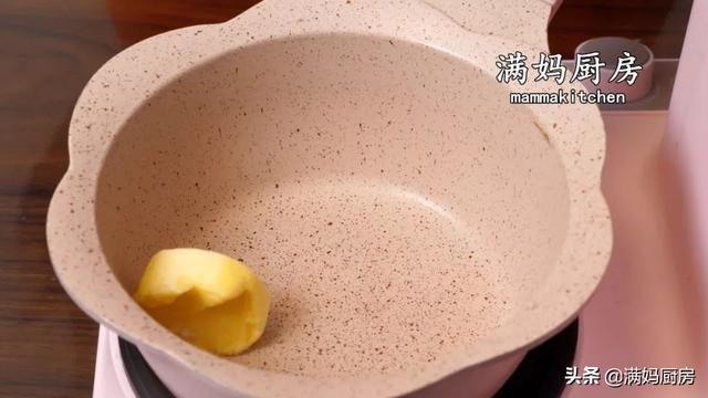 蘑菇汤怎么做好喝，浓郁甘甜奶香十足（蘑菇汤怎么做嫩滑鲜美）