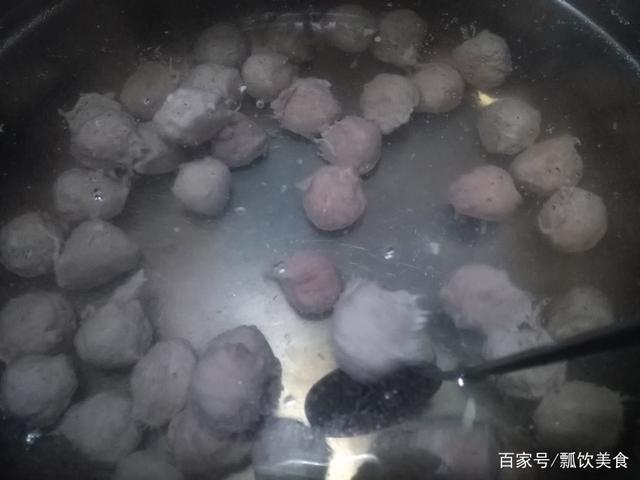 牛肉丸的制作方法，如何做出来的牛肉丸好吃（家庭版制作Q弹的牛肉丸）