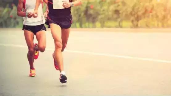 马拉松破3小时训练计划表，18周马拉松训练计划