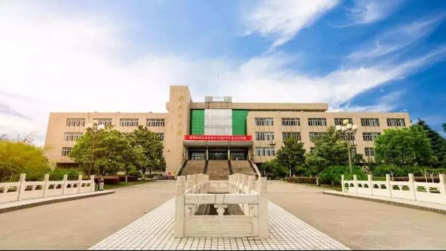 江苏师范大学排名，江苏师范大学江苏省排名第几（泰院无缘前五）