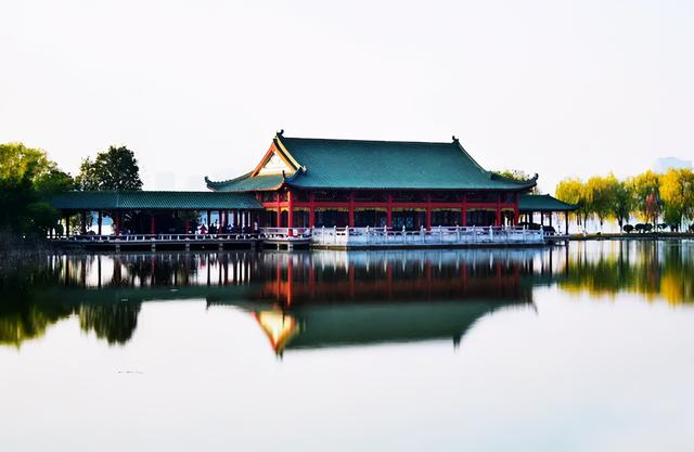 南昌旅游攻略必玩的景点，江西南昌旅行攻略