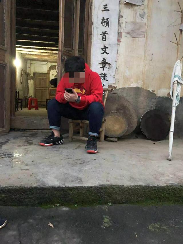 古今成大事者坚韧不拔之志，以“有解思维”破基层“谜局”