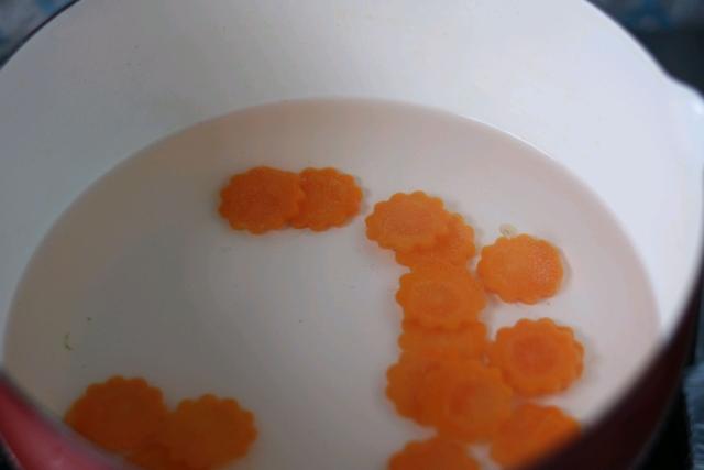 减脂期蔬菜沙拉做法，瘦身减脂玉米蔬菜沙拉