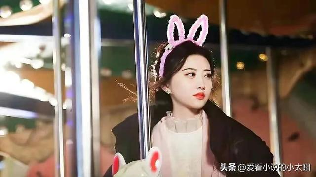 司藤与白英相遇，原著半妖司藤白英是情感