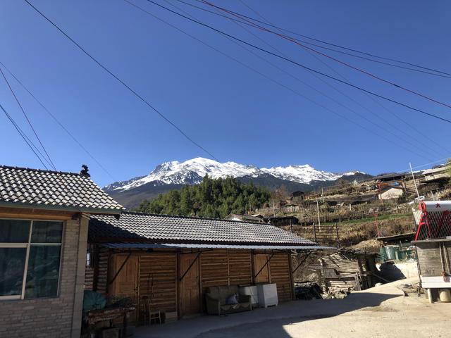 攀登雪山最佳路线图，盘点国内适合攀登的雪山