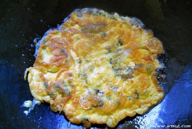 海蛎爆蛋怎么制作，闽菜特色-最正宗的海蛎抱蛋的做法