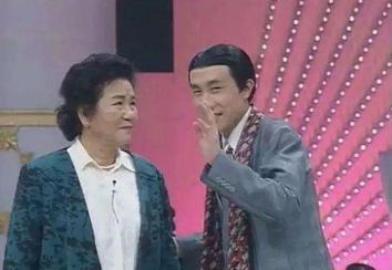 杜十娘跳江后被谁救，杜十娘死前怒扔百宝箱