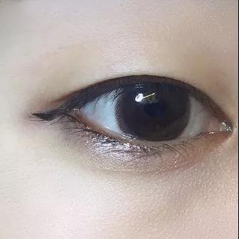 单眼皮怎么画眼线，单眼皮眼线的画法步骤图初学者（超简单打造高级感眼妆）