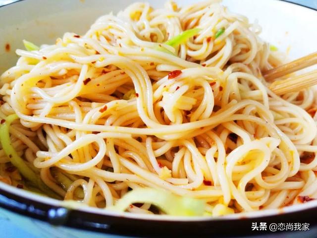 最好吃的秘制凉面做法，凉皮、凉面的秘制配方分享