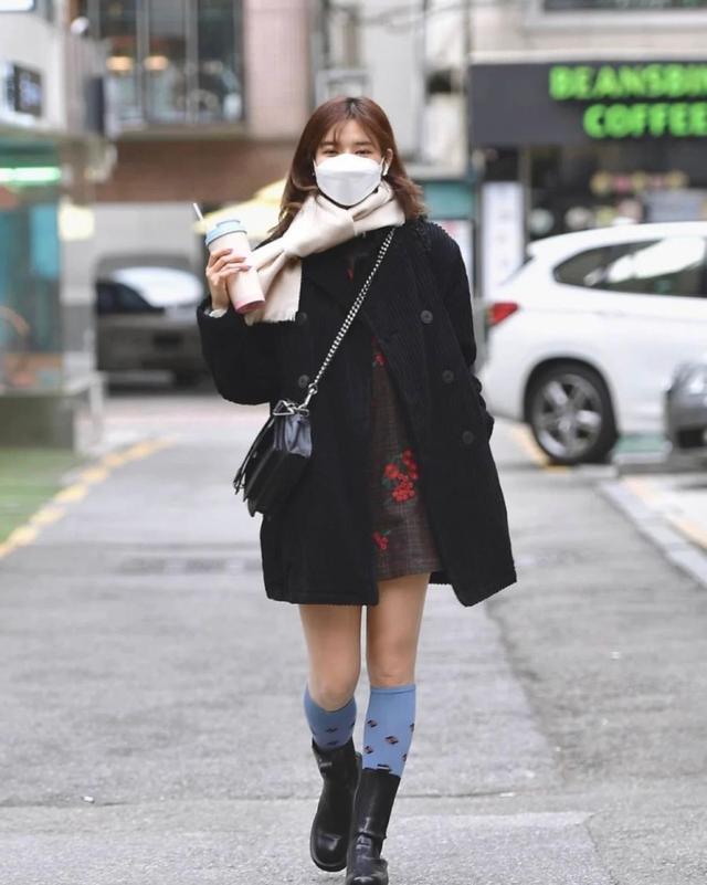 韩国服装搭配图片，最新韩国穿搭