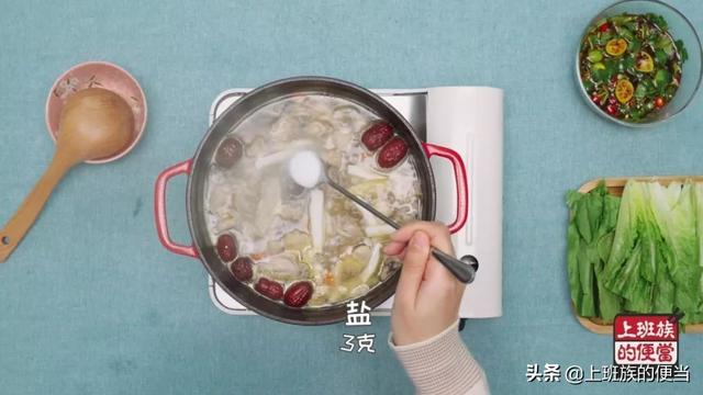 海南椰子鸡怎么炖，海南人这样炖鸡太清甜了